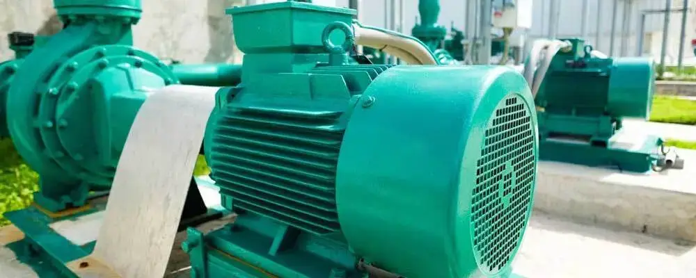 نمایی از یک نوع پمپ آی صنعتی بزرگ سه فاز