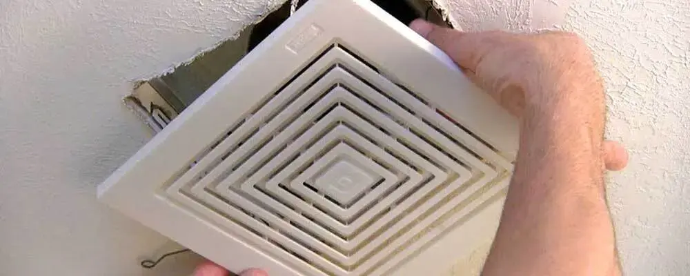 تصویری از نصب یک هواکش در منزل