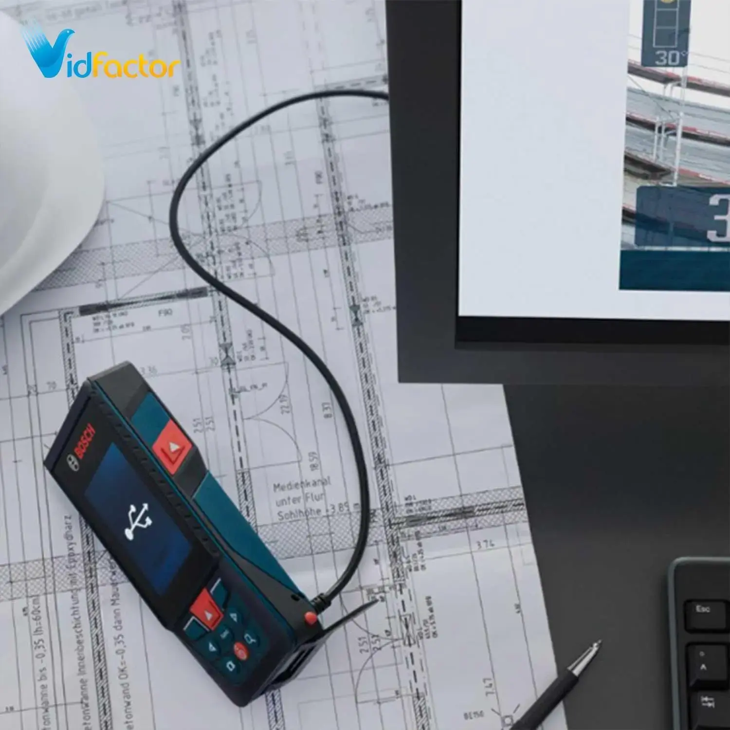 متر لیزری بوش مدل GLM 120 C  0601072F00